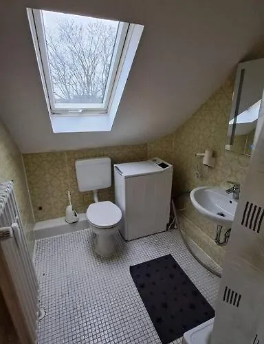 Kleine Uninähe. Bad. Wlan Küche *